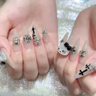 ネイル Queens テイのネイルデザイン