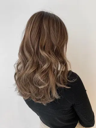 ミディアム ヘアアレンジ カラー 🦄コグレケンタピ ンクカラー🎨パーマのヘアスタイル