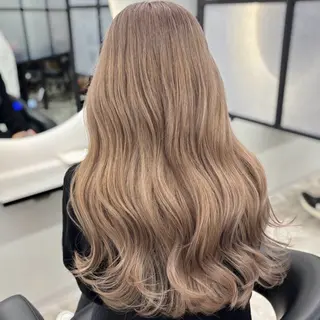ロング カラー Ren. 🦋デザインカラーのヘアスタイル