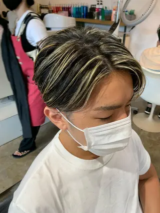 ショート カラー 宮嶋 勇輔のヘアスタイル