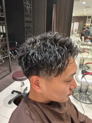 ショート パーマ メンズ メンズ専門 米山諒✂️のヘアスタイル