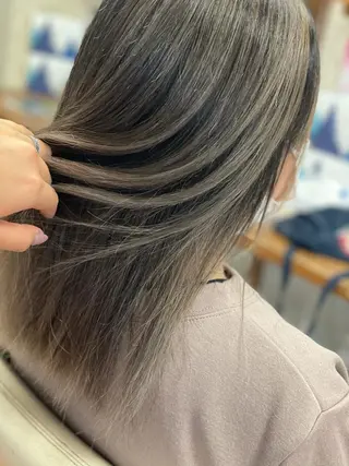 セミロング LOPEZ LAB所属・🦁LOPEZLAB /RUNA🌙のヘアスタイル