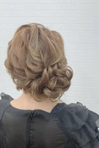 セミロング ヘアアレンジ GRANLUSSO 〜グランルッソ駅前店所属・木口 嘉美のヘアスタイル