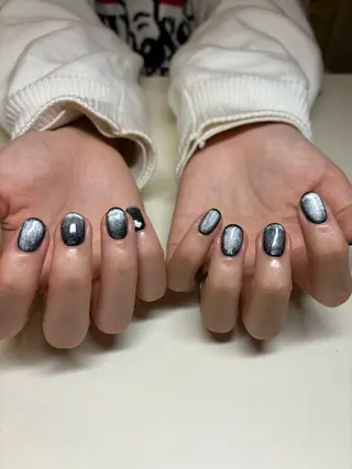 ネイル 山崎 凜のマツエク・マツパデザイン