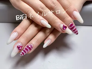 ネイル BiEiネイルサロン所属・BiEi ネイルサロン長さ出しのネイルデザイン
