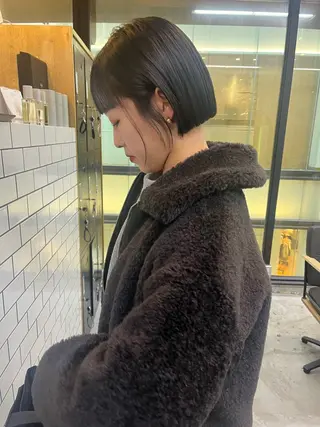 ショート カラー 細川 夕利亜のヘアスタイル