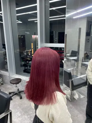 セミロング カラー エフェクトブリーチ 神戸 三宮 麟太郎のヘアスタイル