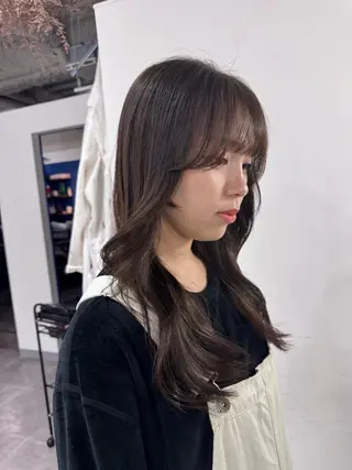 ロング カラー HOLLY 髙橋ユウキのヘアスタイル