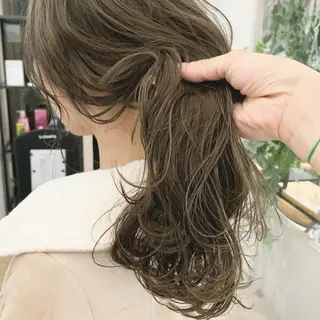ロング カラー ネイル ハイトーン&暗髪🔥 表参道二刀流マエダのヘアスタイル