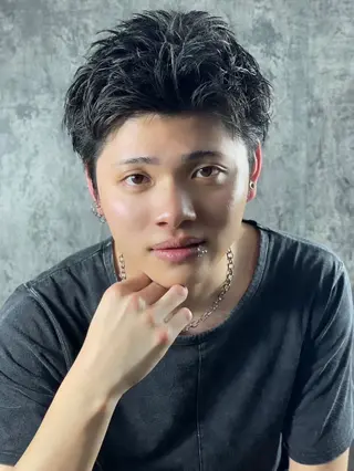 ショート カラー パーマ メンズ 武井 凌のヘアスタイル