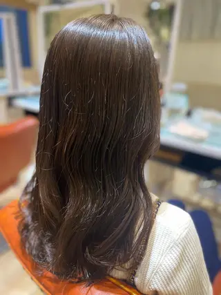 セミロング カラー 長坂 寧々のマツエク・マツパデザイン