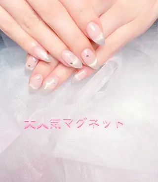 ネイル pink ladyサロン所属・べ にのネイルデザイン