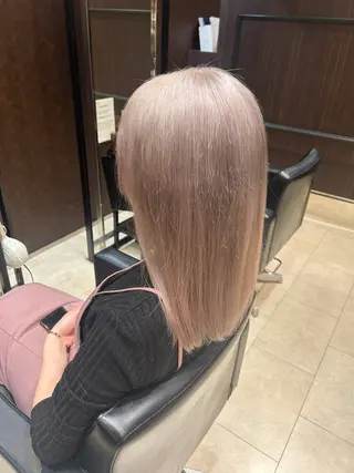 ミディアム TAYA東急百貨店吉祥寺店所属・カタイ ナギサのヘアスタイル