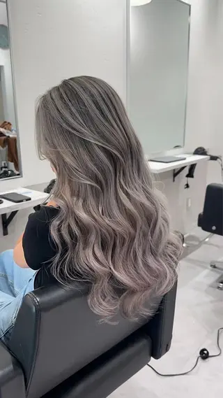 ロング CIERA.南船場所属・yuna🧡/心斎橋 ハイトーン/ブリーチのヘアスタイル