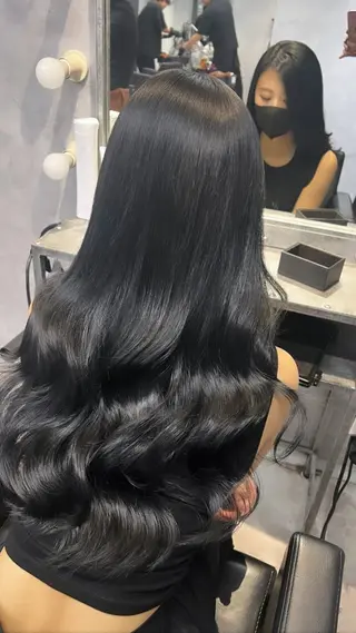 ロング 植辻 春佳のヘアスタイル