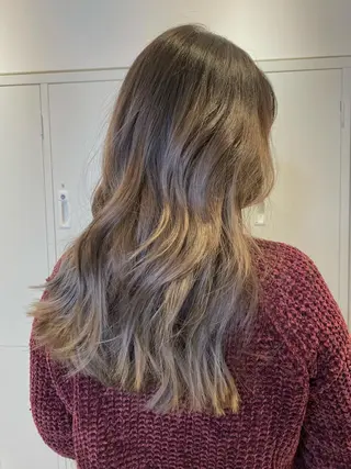 ロング カラー 中村 かおりのヘアスタイル