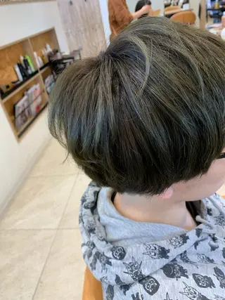 ショート カラー 山下竣介 ヘアカラー専門美容師のヘアスタイル