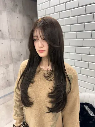 ロング ayano /レイヤー/艶カラーのヘアスタイル