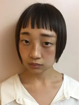 ショート カラー 桑原 菜摘のヘアスタイル