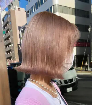 ショート ハイトーン/ ボブ 中村麟のヘアスタイル