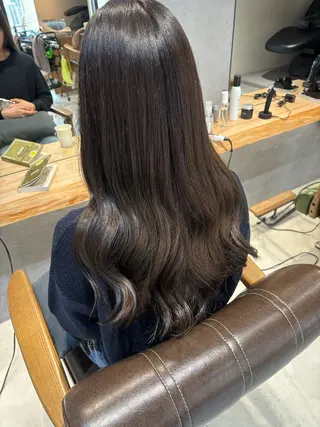 カラー Lumi 2 横浜駅店所属・🦋Funa 🦋のヘアスタイル