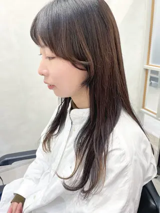 ロング カラー EMANON天神所属・Hitomi Ezakiのヘアスタイル