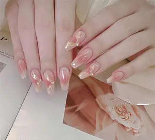 ネイル AngelChris ビューティーサロンのネイルデザイン