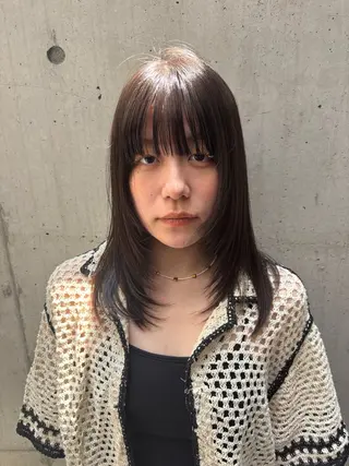 ミディアム ボブ/レイヤー/ 梅田/天野川奈緒のヘアスタイル