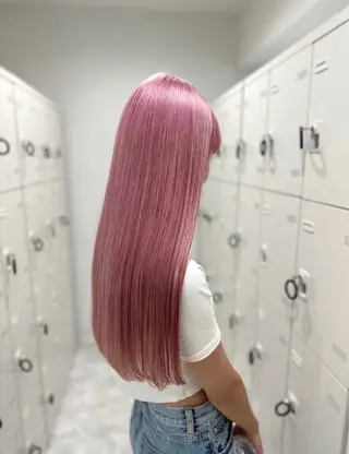 ロング カラー ミルクティーベージュ 🤍Yumeのヘアスタイル