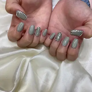 ネイル 西岡 杏のネイルデザイン