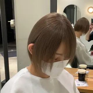 ショート カラー サロウィン(SALOWIN)原宿iori店所属・れい🫧 ハイトーン特化のヘアスタイル