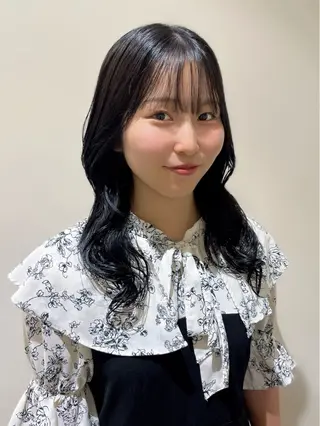 セミロング 透明感カラー/レイヤ ー/縮毛/暗髪/銀座のヘアスタイル