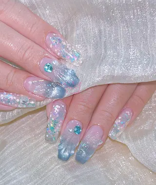 ネイル ネイルサロンエクラ 🫧Shizukaのネイルデザイン