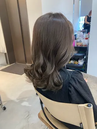 ミディアム ✨色持ちの良い艶 カラー✨蟹江真世のヘアスタイル