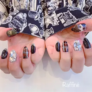 ネイル 韓国風✨髪質改善✨ 縮毛矯正✨松浦知奈美のヘアスタイル