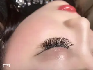 マツエク・マツパ リン リンのネイルデザイン