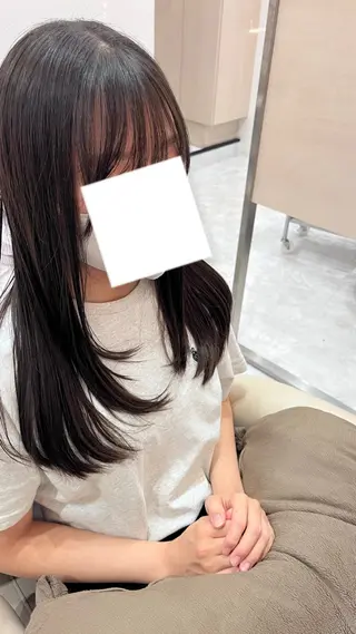 セミロング 【アドラーブル】反町 萌のヘアスタイル