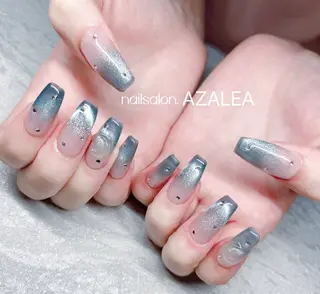 ネイル R inのネイルデザイン