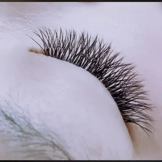 マツエク・マツパ ネイル Cute beauty2のマツエク・マツパデザイン