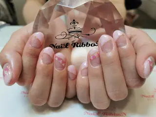 ネイル ネイルリボン 受付スタッフのネイルデザイン