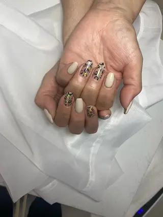 ネイル 河野 春菜のネイルデザイン