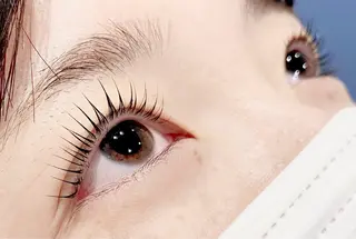 マツエク・マツパ moon eye所属・アイラッシュサロン moon eyeのマツエク・マツパデザイン