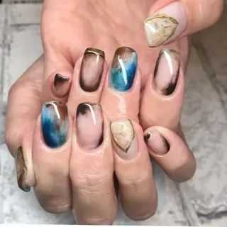 ネイル repos~ルポ~所属・里見 麗のネイルデザイン