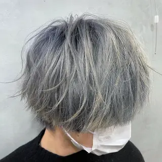 ショート カラー ブリーチダブルカラー 【koide】のヘアスタイル