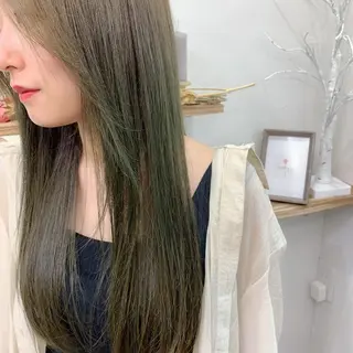 セミロング カラー Lome'所属・✨ブリーチマスター✨ オクヤマヨウスケのヘアスタイル