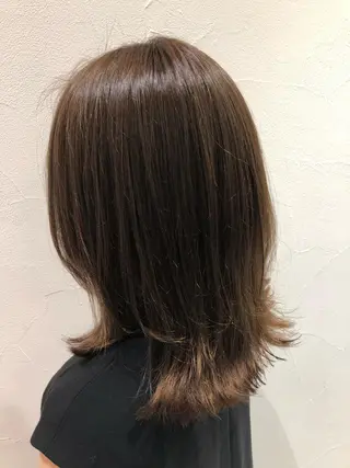 セミロング カラー Ash中目黒店 榊間茜のヘアスタイル