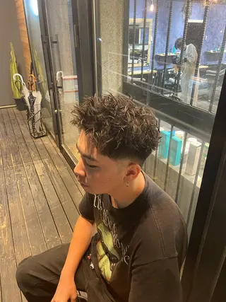 ショート パーマ メンズ litbyfifth 濵崎寛太のヘアスタイル