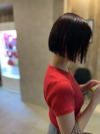 ショート カラー AIconic nagoya所属・縮毛矯正/ レイヤー/ミディアムのヘアスタイル