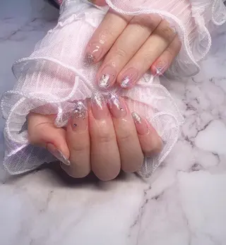 ネイル ちゅるんネイル🪄 耳ツボジュエリー🔗のネイルデザイン