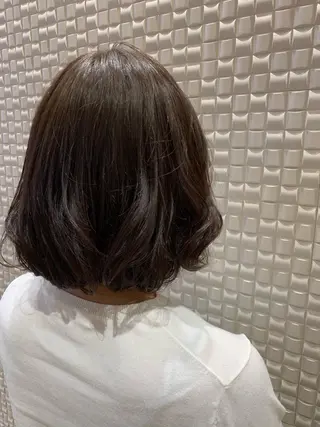 ミディアム カラー シャドールーツ美容師 篠原康太のヘアスタイル